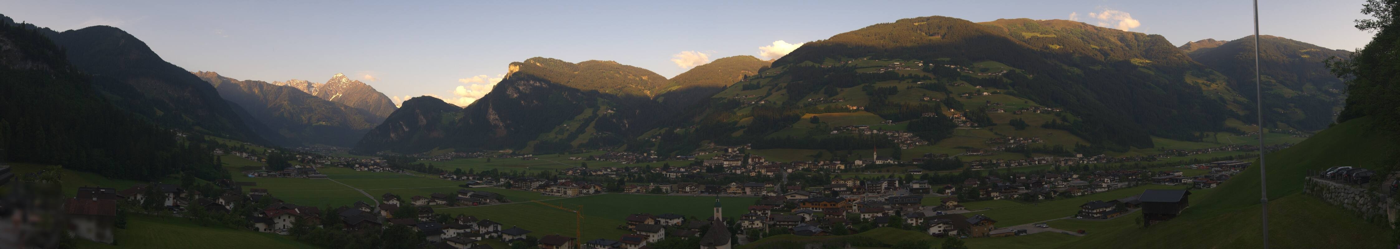Archiv Foto Webcam Blick von Bichl auf Mayrhofen