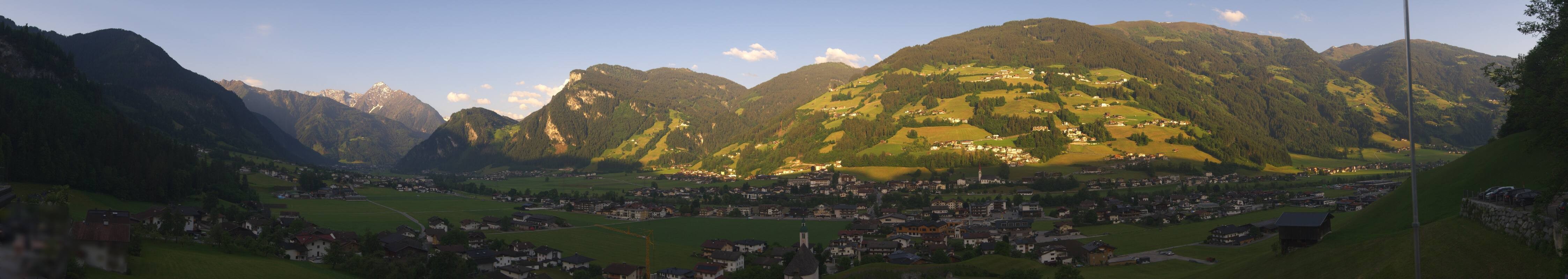 Archiv Foto Webcam Blick von Bichl auf Mayrhofen