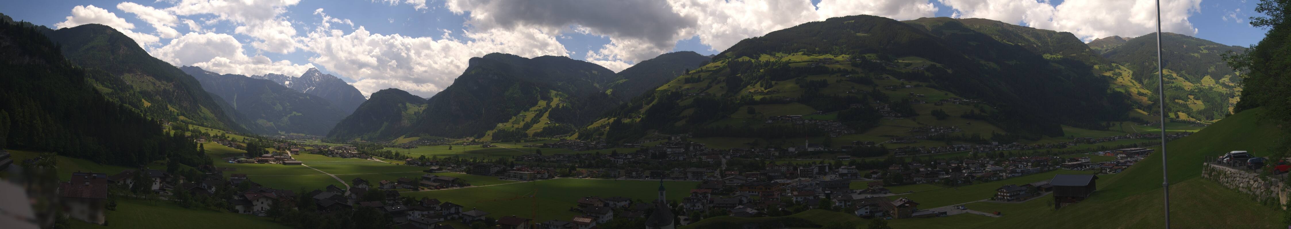 Archiv Foto Webcam Blick von Bichl auf Mayrhofen