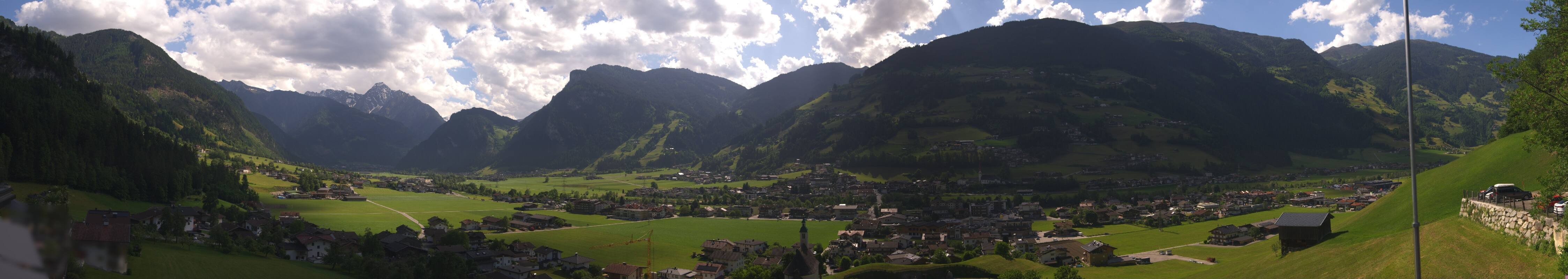 Archiv Foto Webcam Blick von Bichl auf Mayrhofen