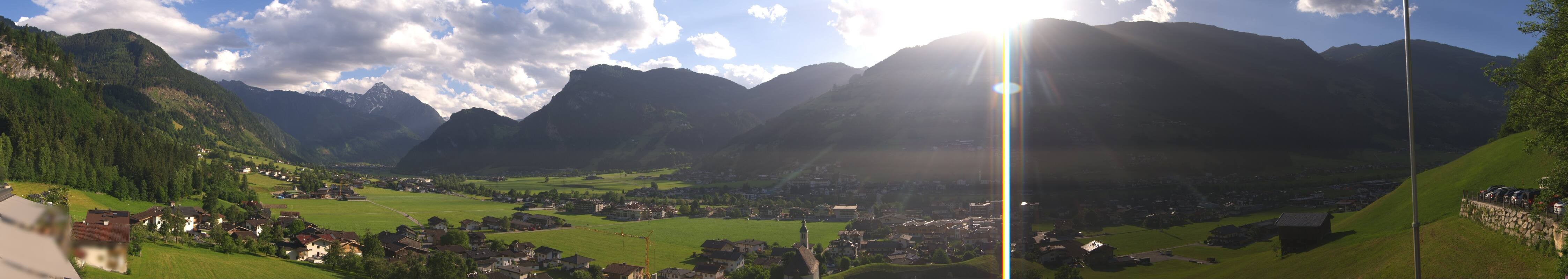 Archiv Foto Webcam Blick von Bichl auf Mayrhofen