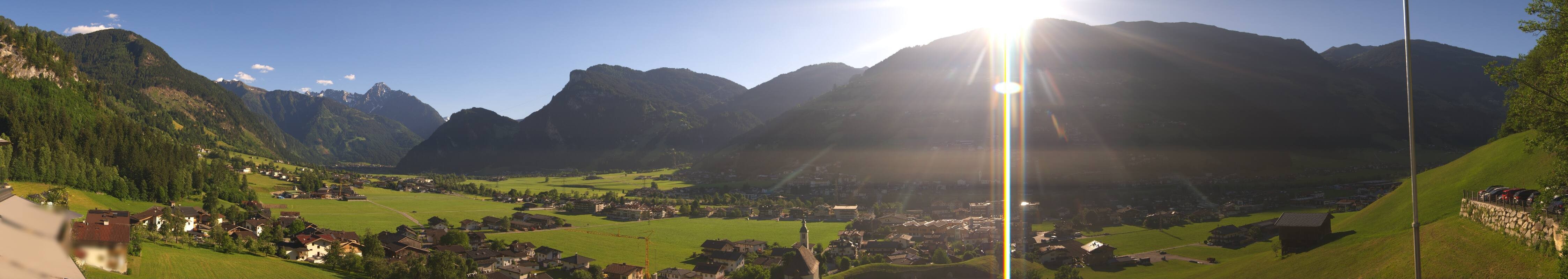 Archiv Foto Webcam Blick von Bichl auf Mayrhofen