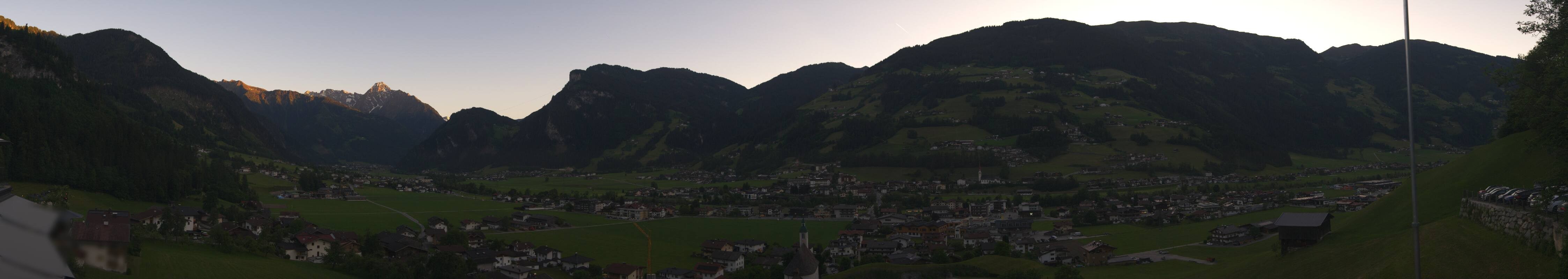 Archiv Foto Webcam Blick von Bichl auf Mayrhofen