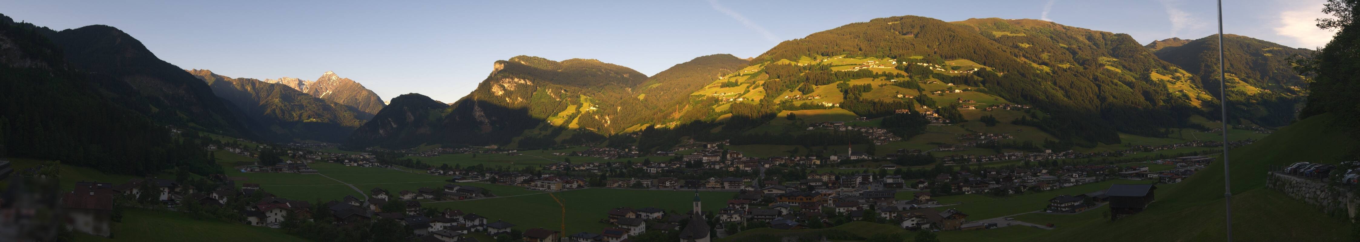 Archiv Foto Webcam Blick von Bichl auf Mayrhofen