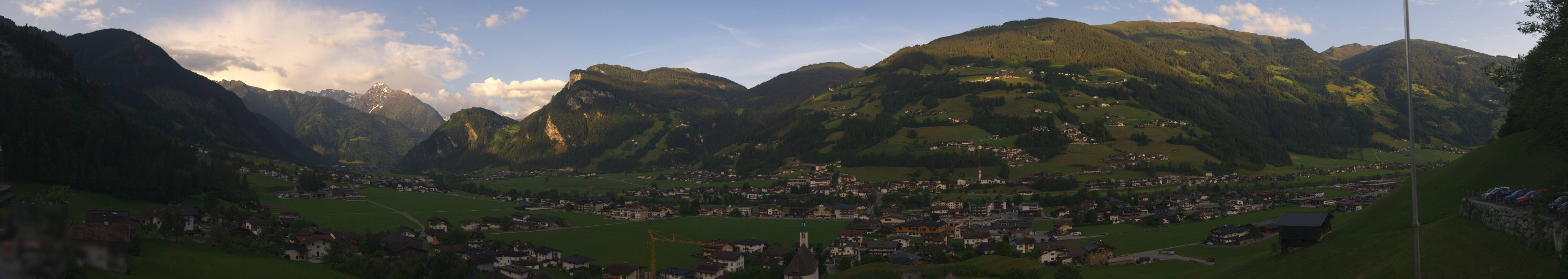 Archiv Foto Webcam Blick von Bichl auf Mayrhofen
