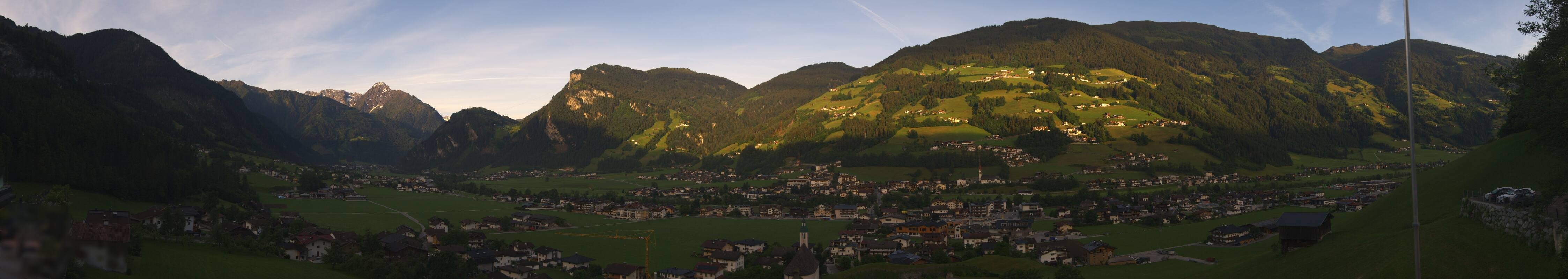 Archiv Foto Webcam Blick von Bichl auf Mayrhofen