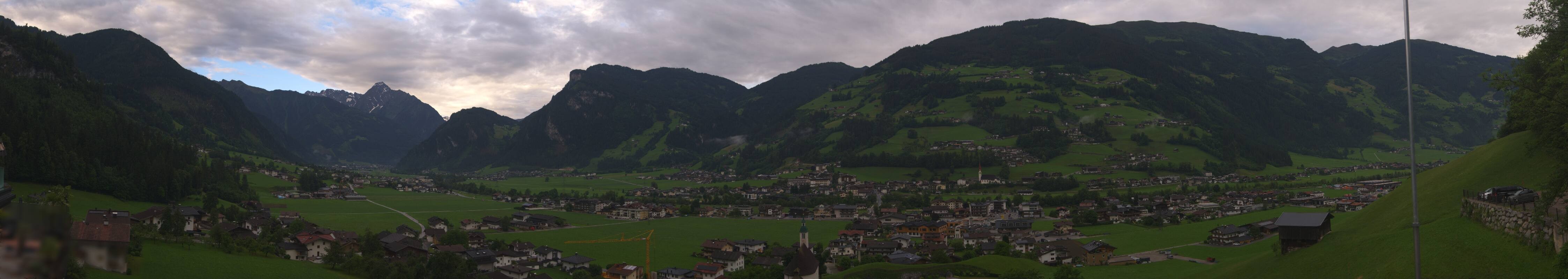 Archiv Foto Webcam Blick von Bichl auf Mayrhofen