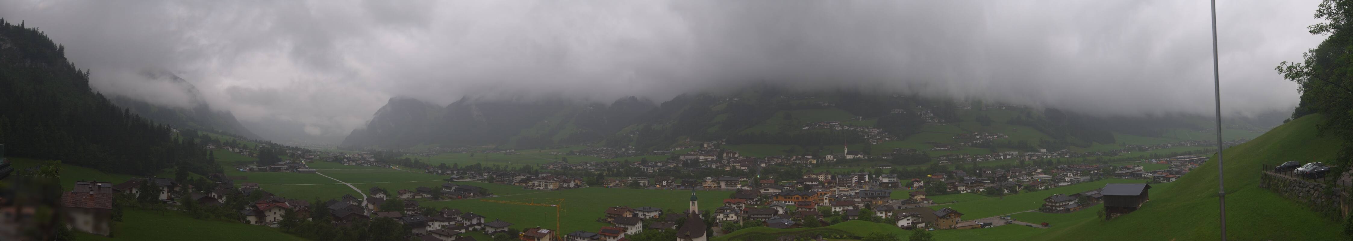 Archived image Webcam Panoramic View Mayrhofen
