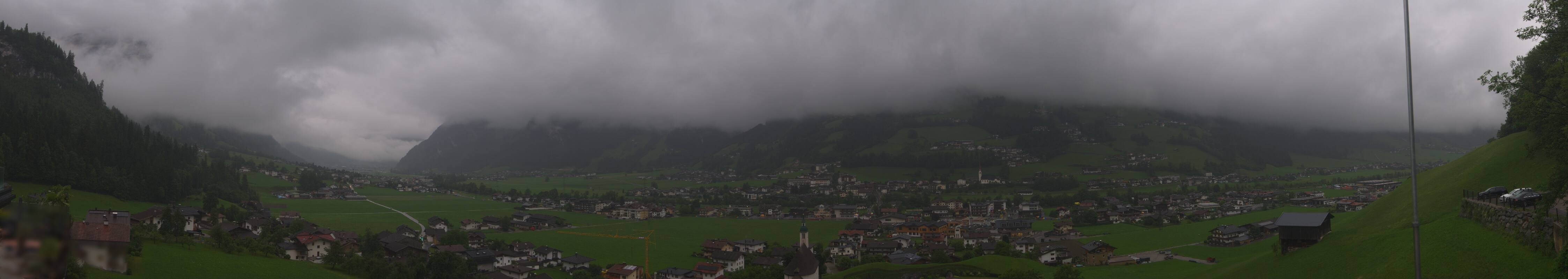 Archived image Webcam Panoramic View Mayrhofen