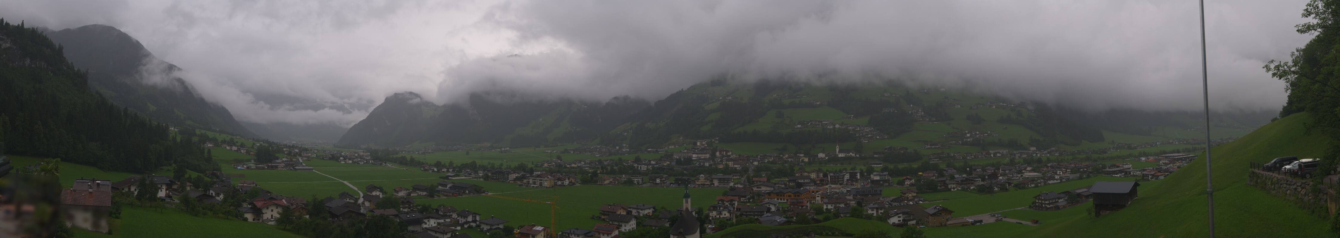 Archived image Webcam Panoramic View Mayrhofen