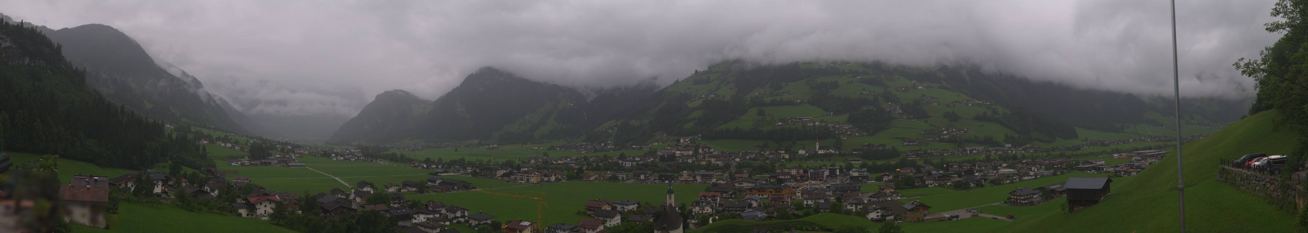 Archived image Webcam Panoramic View Mayrhofen