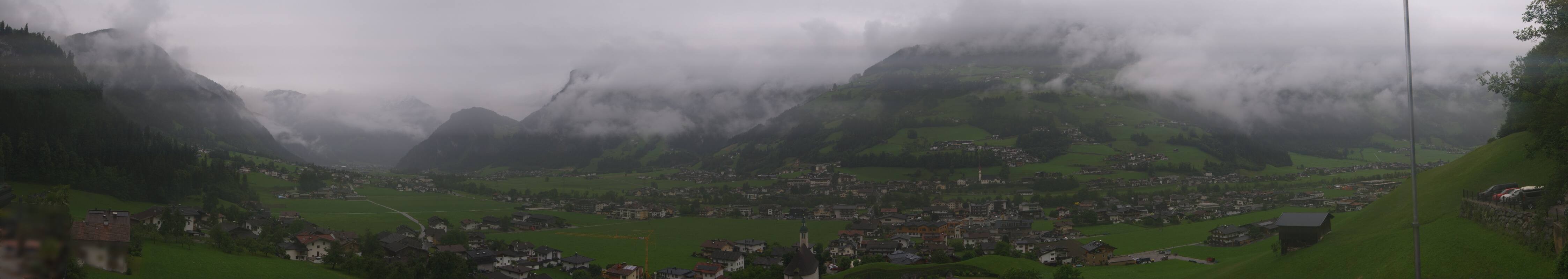 Archived image Webcam Panoramic View Mayrhofen