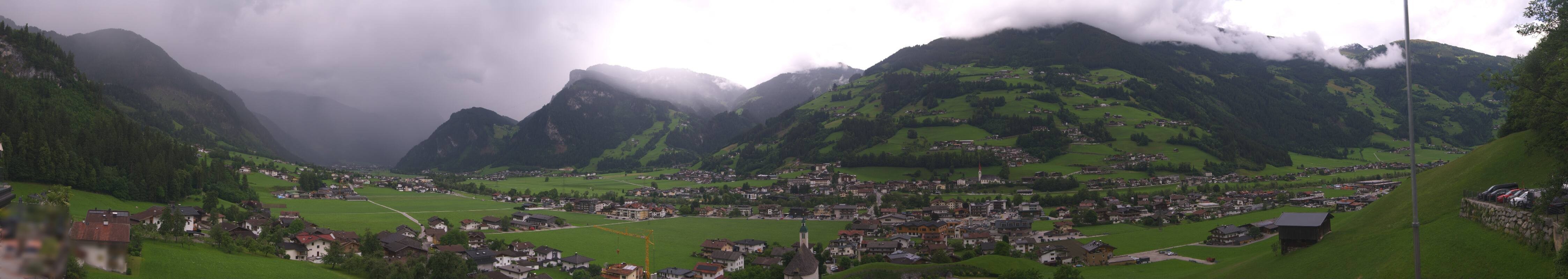 Archiv Foto Webcam Blick von Bichl auf Mayrhofen