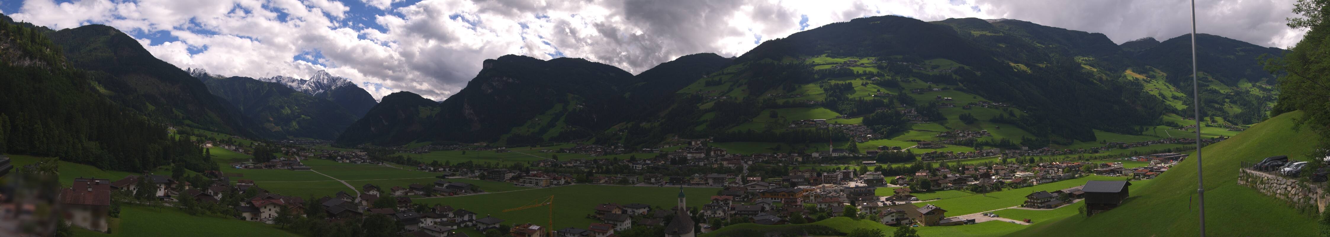 Archiv Foto Webcam Blick von Bichl auf Mayrhofen