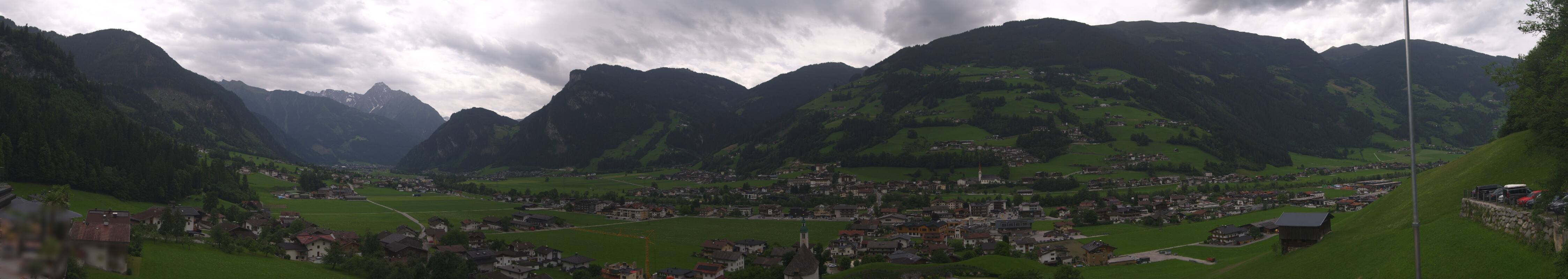 Archiv Foto Webcam Blick von Bichl auf Mayrhofen