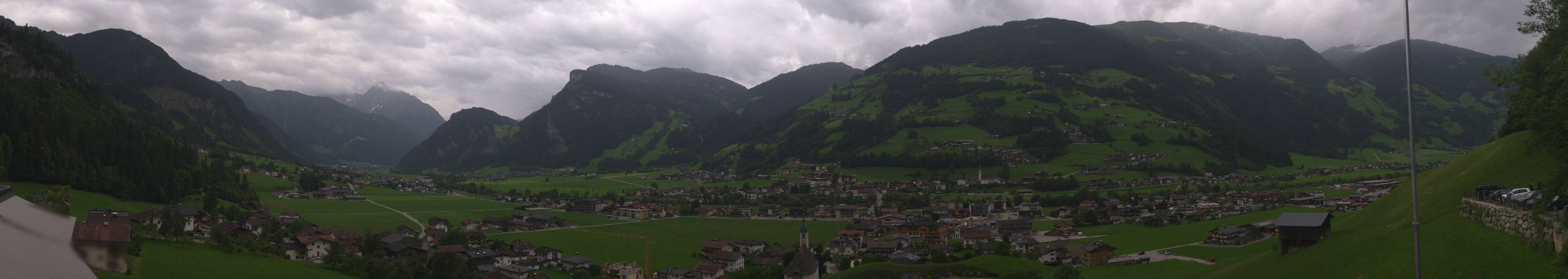 Archiv Foto Webcam Blick von Bichl auf Mayrhofen