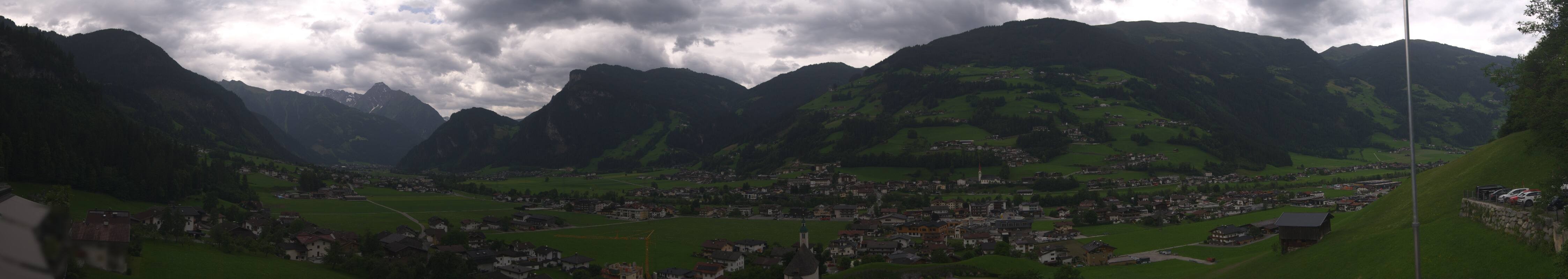 Archiv Foto Webcam Blick von Bichl auf Mayrhofen