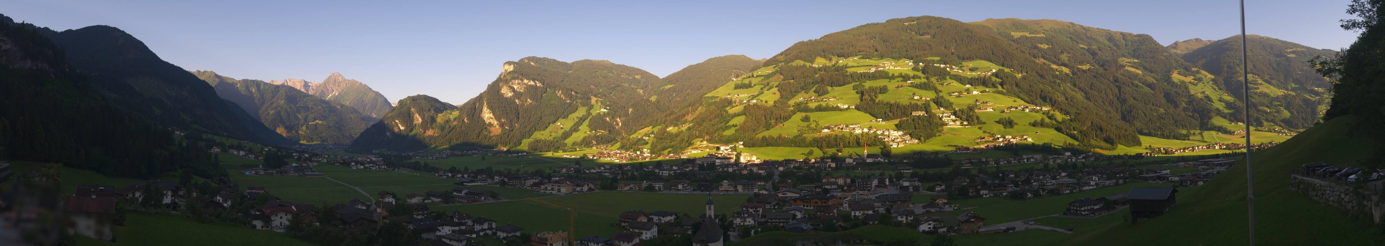 Archiv Foto Webcam Blick von Bichl auf Mayrhofen