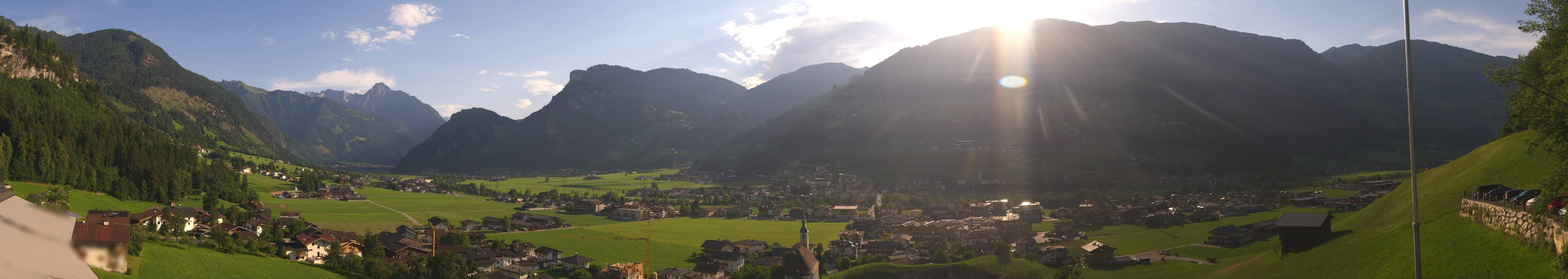 Archiv Foto Webcam Blick von Bichl auf Mayrhofen