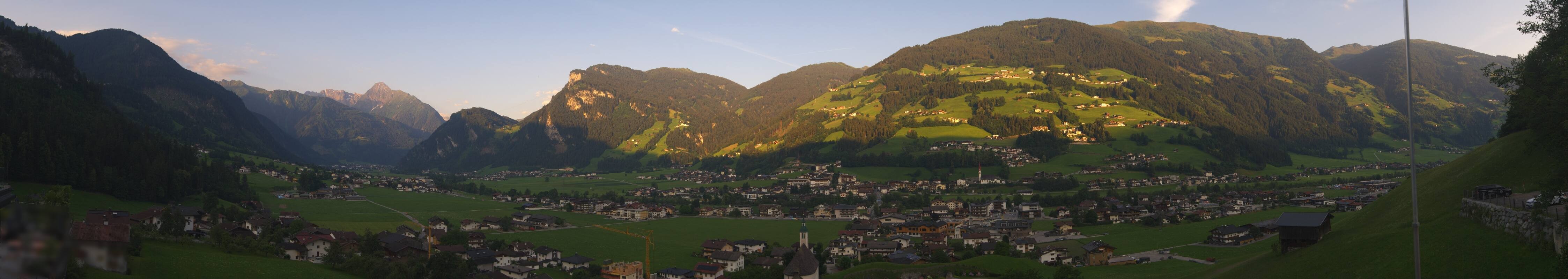 Archiv Foto Webcam Blick von Bichl auf Mayrhofen