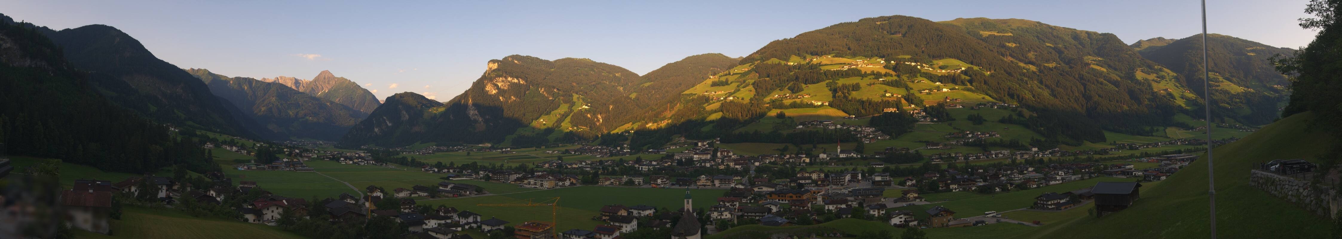 Archiv Foto Webcam Blick von Bichl auf Mayrhofen