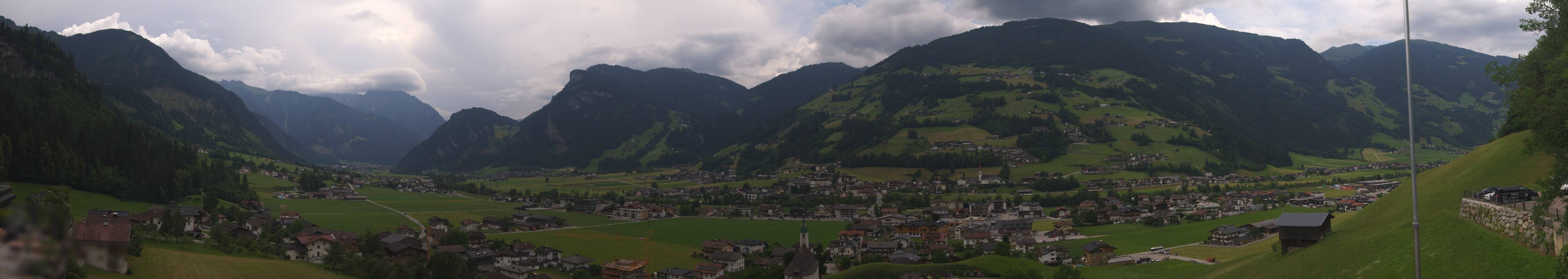 Archiv Foto Webcam Blick von Bichl auf Mayrhofen