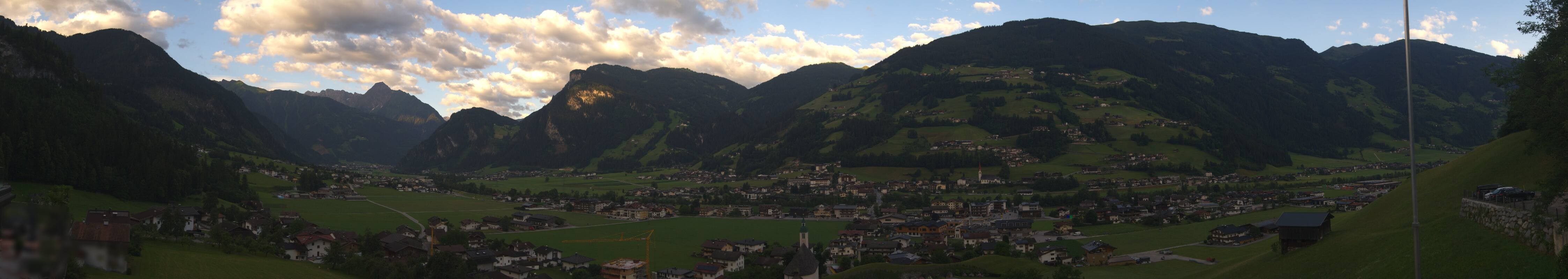 Archiv Foto Webcam Blick von Bichl auf Mayrhofen