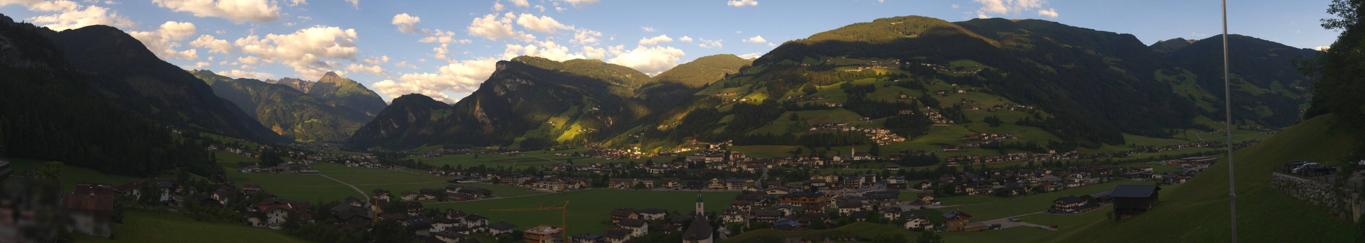 Archiv Foto Webcam Blick von Bichl auf Mayrhofen