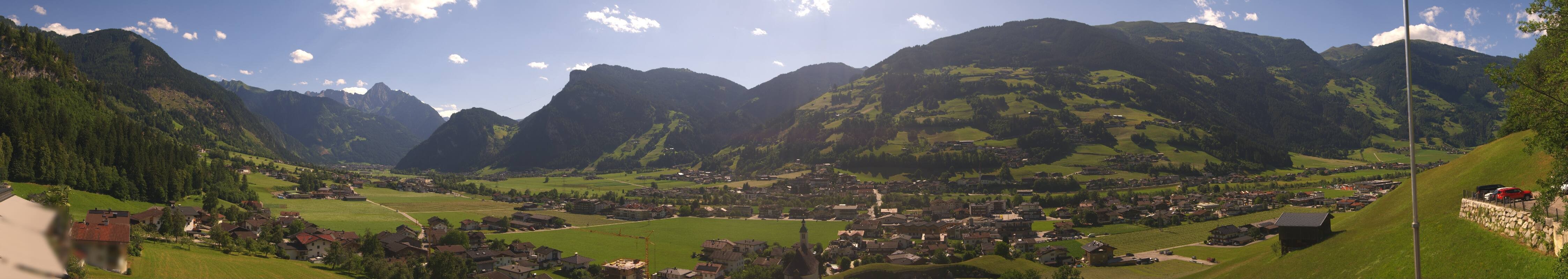 Archived image Webcam Panoramic View Mayrhofen