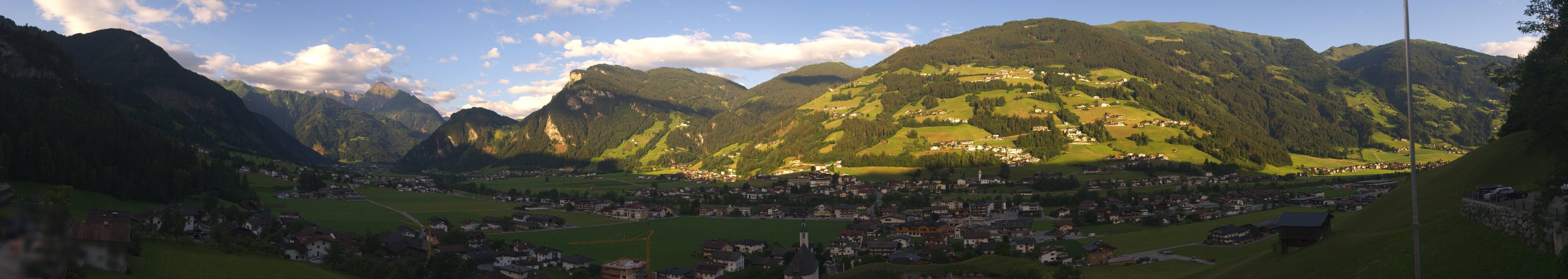 Archiv Foto Webcam Blick von Bichl auf Mayrhofen