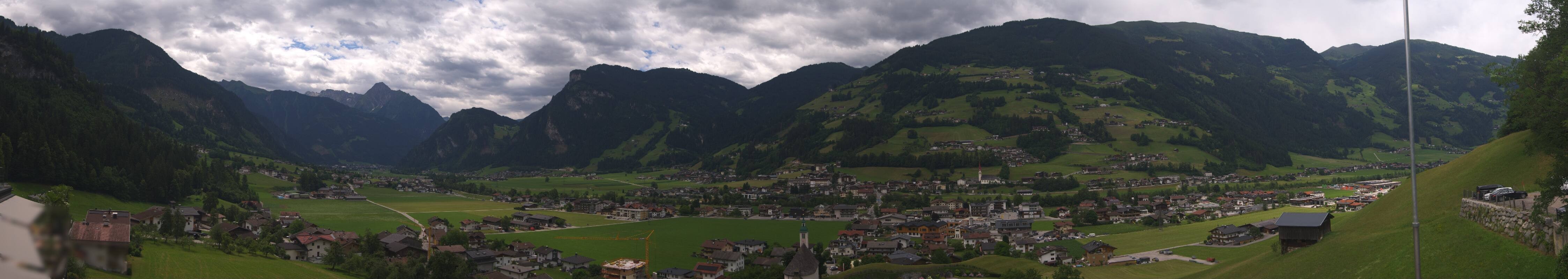 Archiv Foto Webcam Blick von Bichl auf Mayrhofen