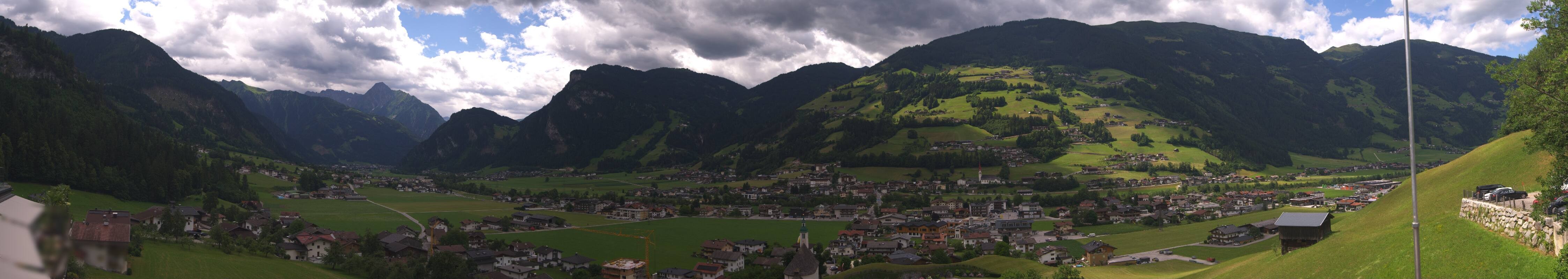 Archiv Foto Webcam Blick von Bichl auf Mayrhofen