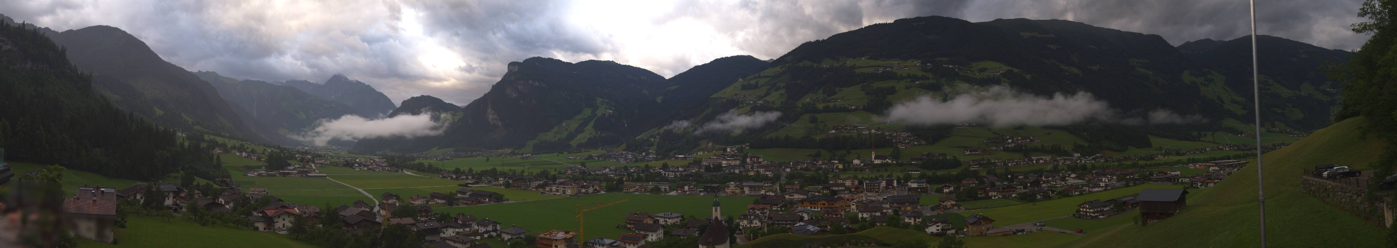 Archiv Foto Webcam Blick von Bichl auf Mayrhofen
