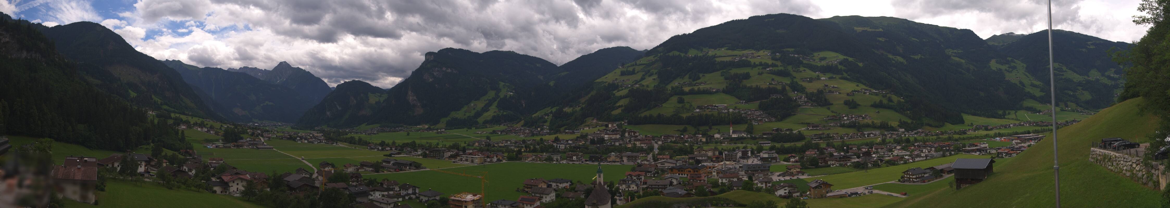Archiv Foto Webcam Blick von Bichl auf Mayrhofen