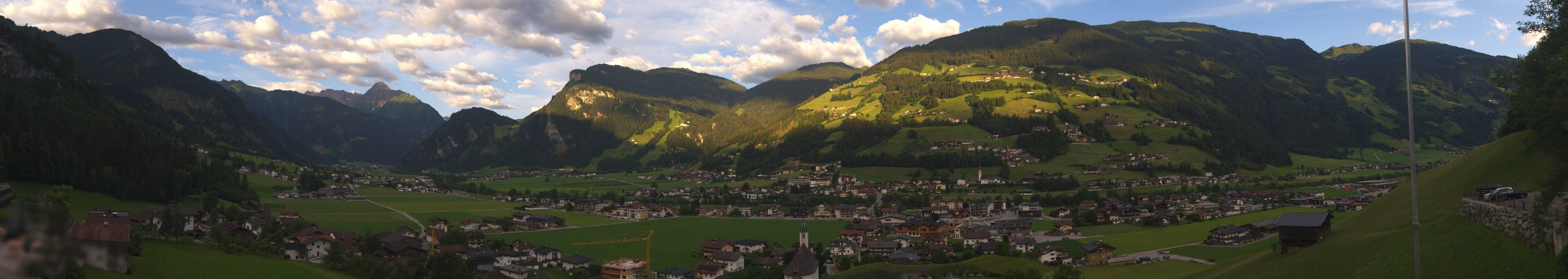 Archiv Foto Webcam Blick von Bichl auf Mayrhofen
