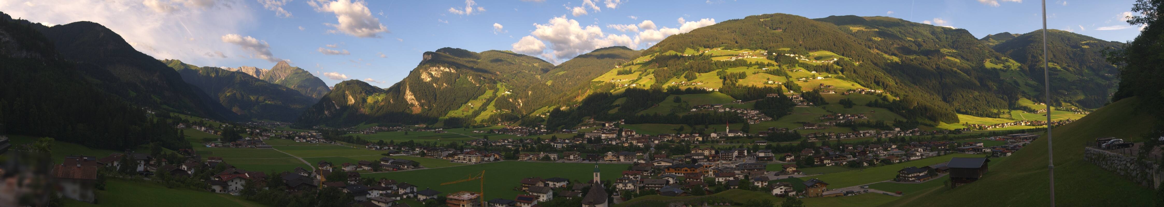 Archiv Foto Webcam Blick von Bichl auf Mayrhofen
