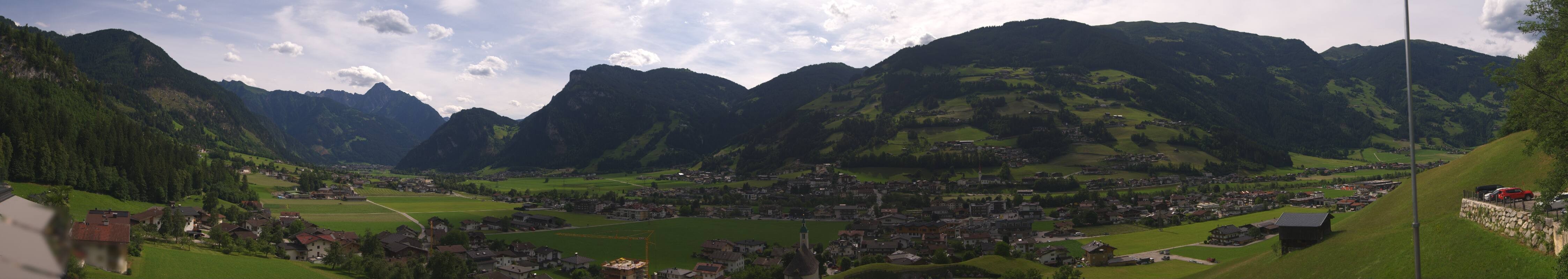 Archived image Webcam Panoramic View Mayrhofen