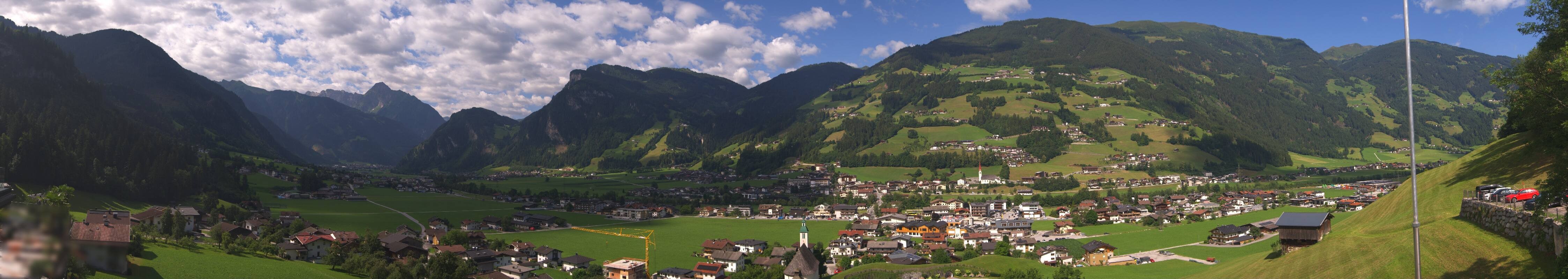 Archived image Webcam Panoramic View Mayrhofen