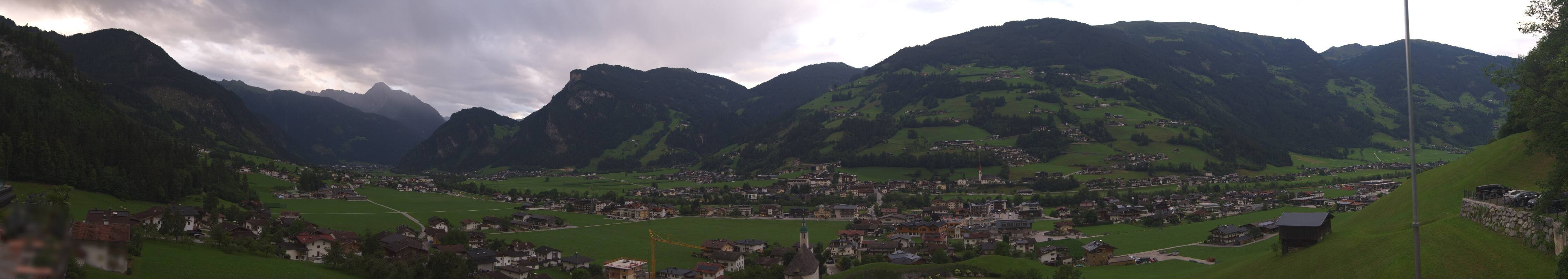 Archiv Foto Webcam Blick von Bichl auf Mayrhofen