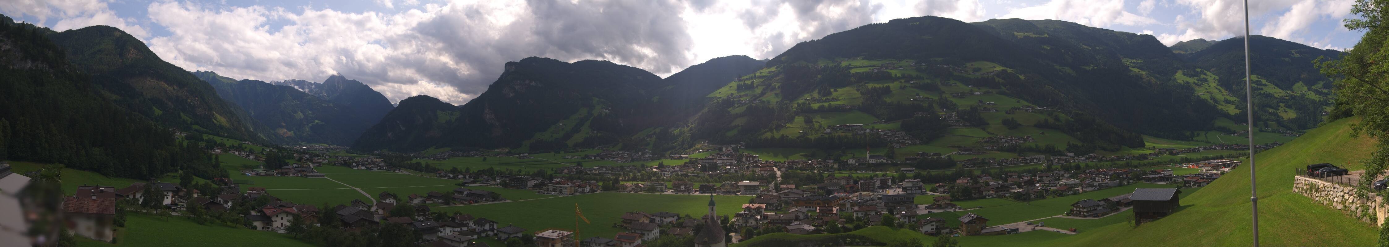 Archiv Foto Webcam Blick von Bichl auf Mayrhofen