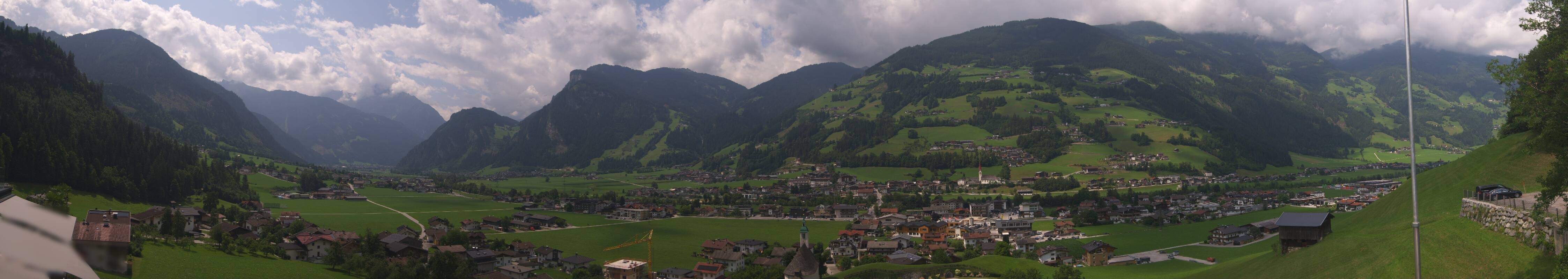 Archiv Foto Webcam Blick von Bichl auf Mayrhofen