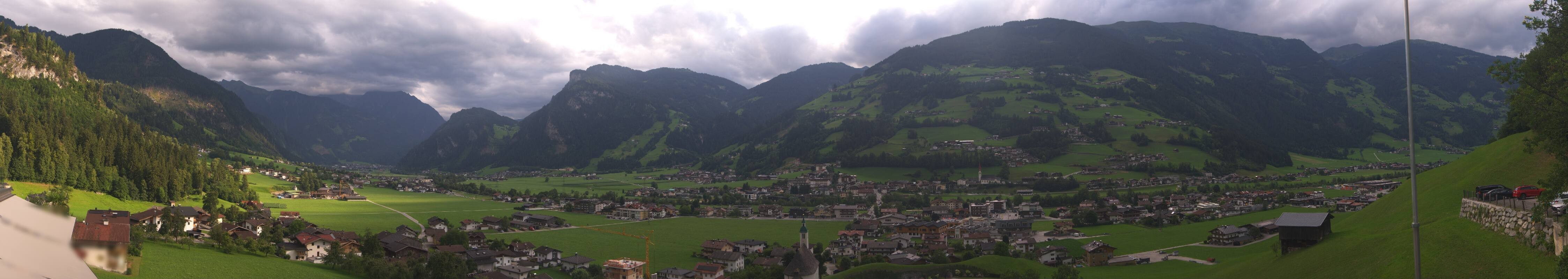Archiv Foto Webcam Blick von Bichl auf Mayrhofen