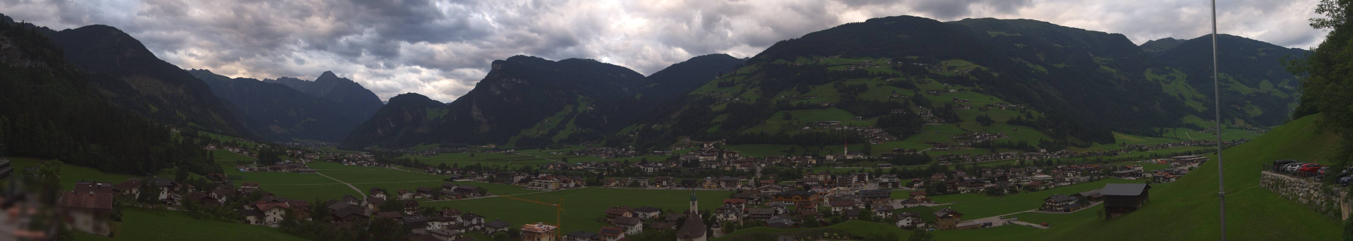 Archiv Foto Webcam Blick von Bichl auf Mayrhofen