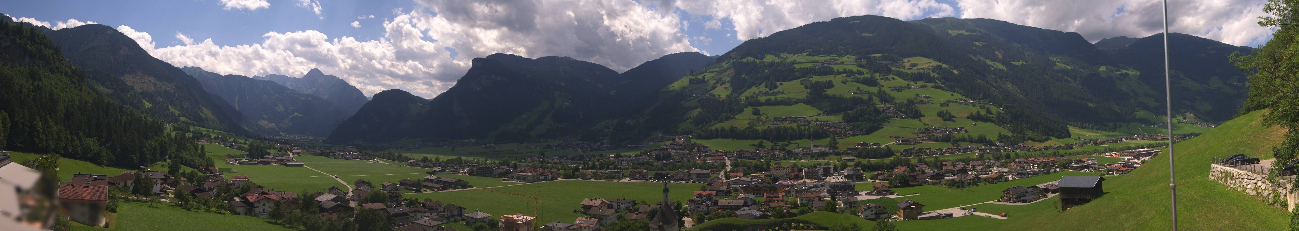 Archiv Foto Webcam Blick von Bichl auf Mayrhofen
