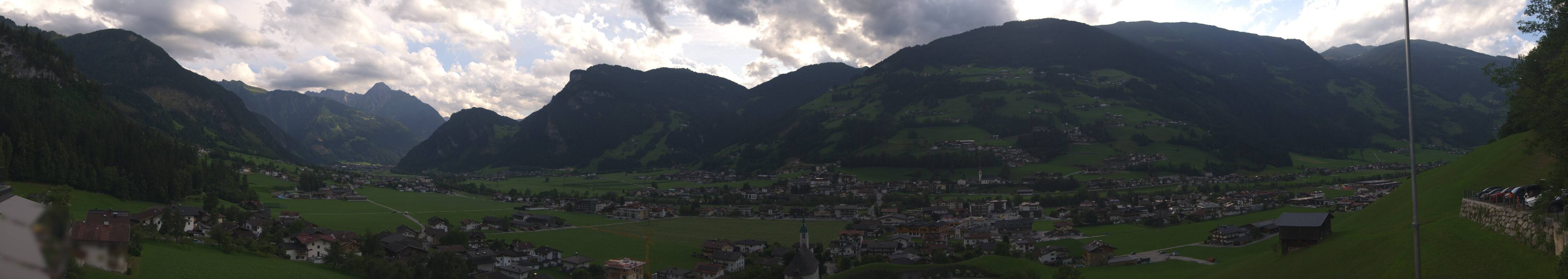 Archiv Foto Webcam Blick von Bichl auf Mayrhofen