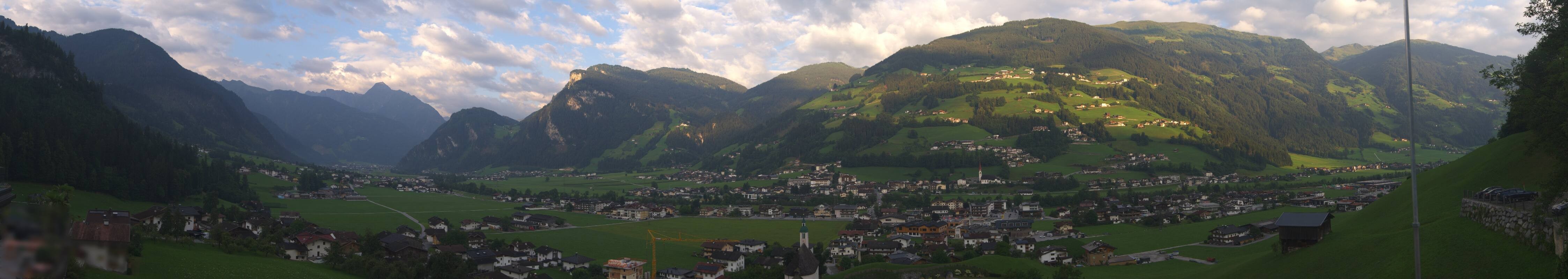Archiv Foto Webcam Blick von Bichl auf Mayrhofen
