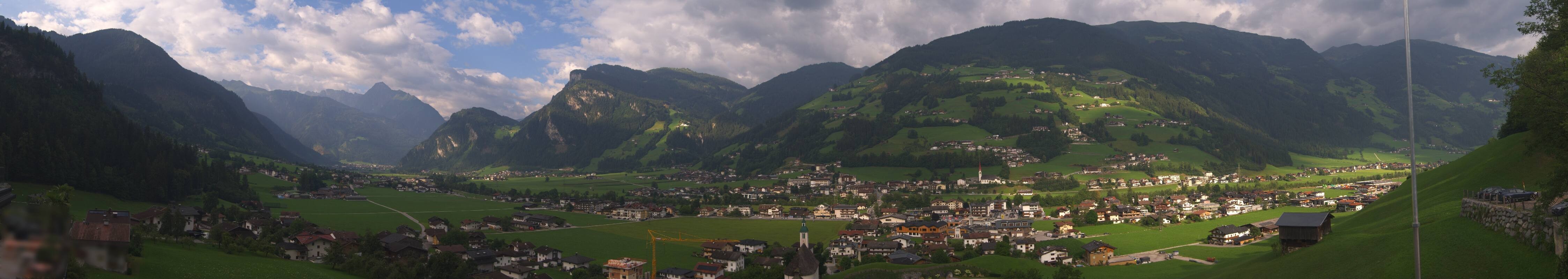 Archiv Foto Webcam Blick von Bichl auf Mayrhofen