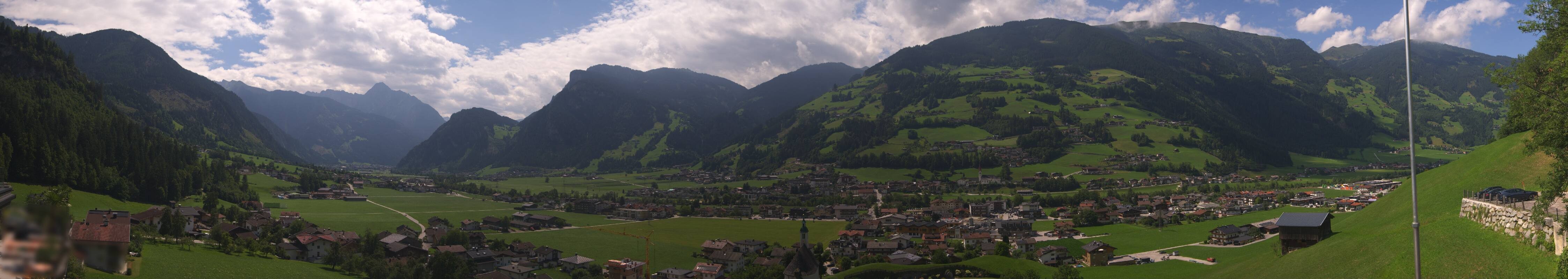 Archiv Foto Webcam Blick von Bichl auf Mayrhofen