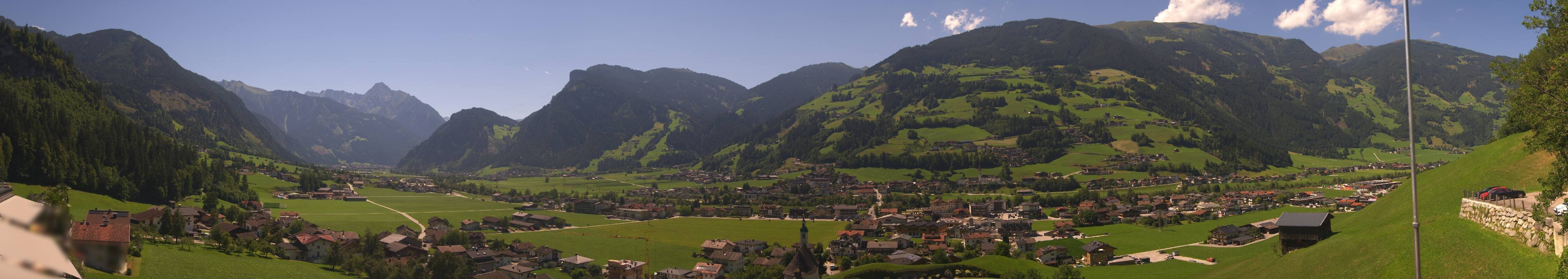 Archived image Webcam Panoramic View Mayrhofen