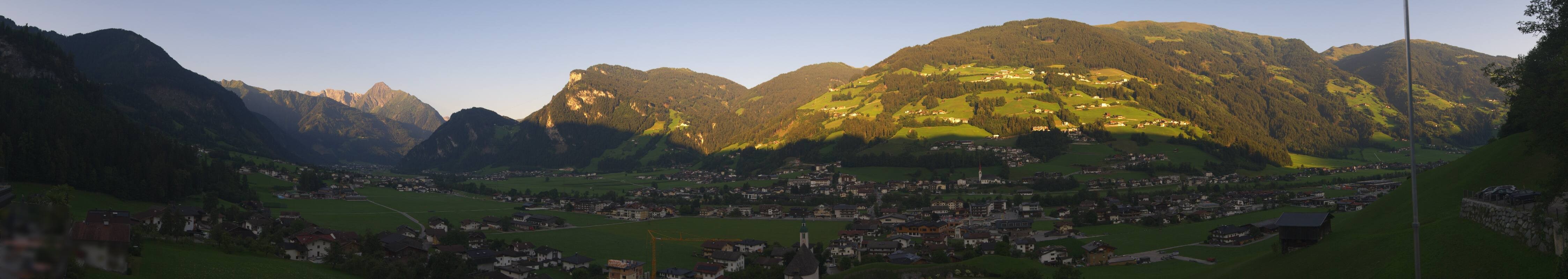 Archiv Foto Webcam Blick von Bichl auf Mayrhofen